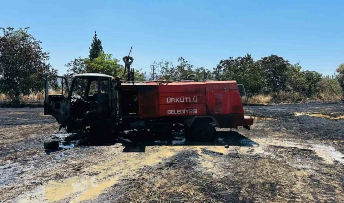 Burdur’un Bucak ilçesinde çıkan arazi yangınına müdahale eden köy muhtarlığına