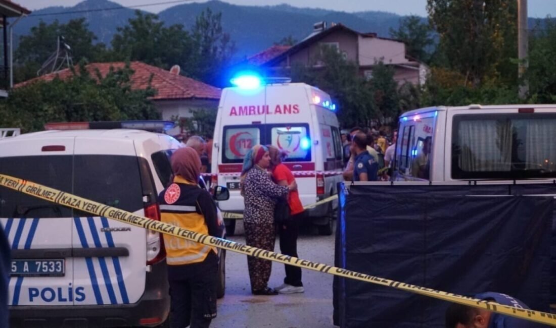 Burdur’ da aralarında alacak verecek meselesi olan baba ve oğlunu