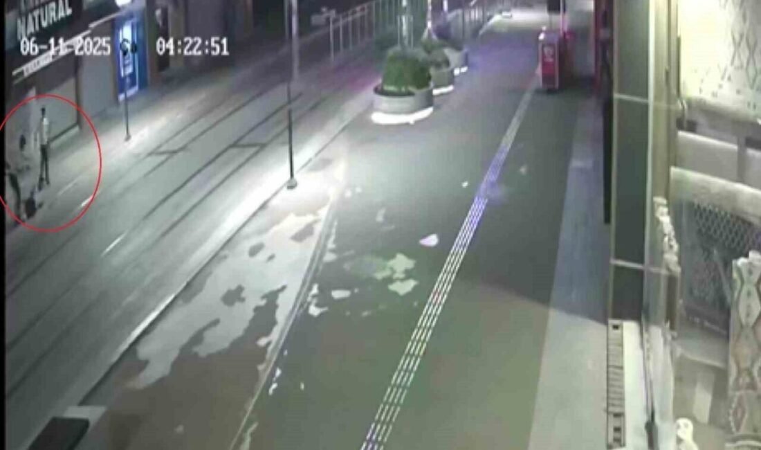 Antalya’da sigara isteme bahanesiyle bankta oturan bir kişiyi önce darp