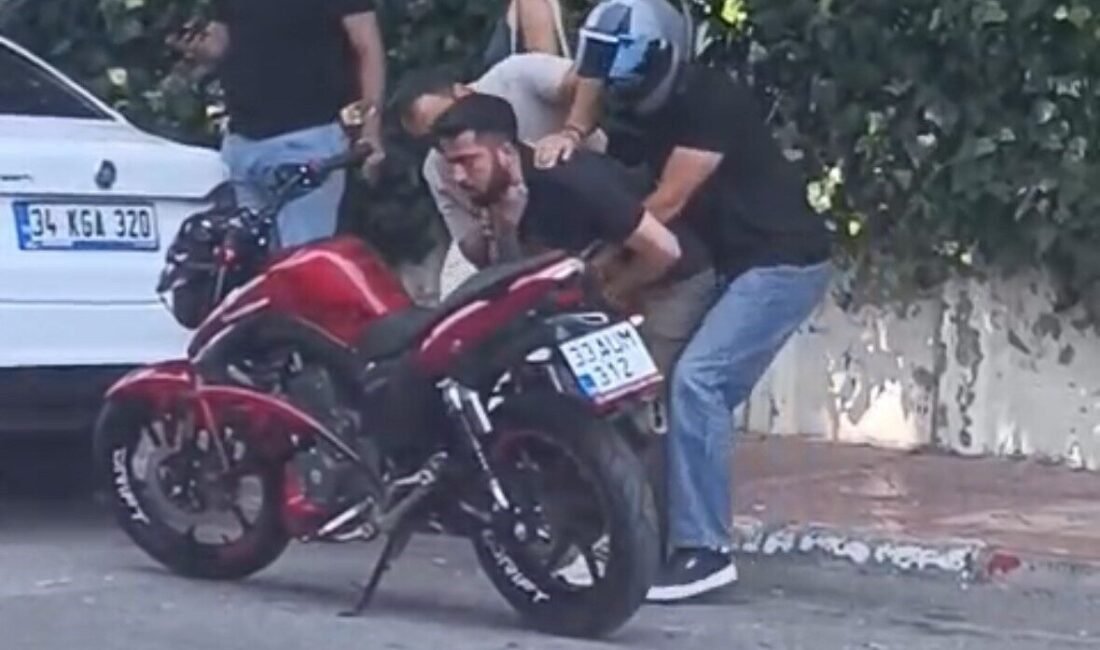 Mersin’de boğazına şeker kaçan bir vatandaş, yoldan geçen motosiklet sürücüsünün