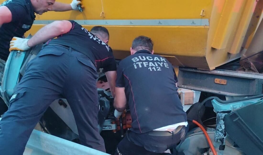 Burdur’un Bucak ilçesinde sabah saatlerinde meydana gelen trafik kazasında 18