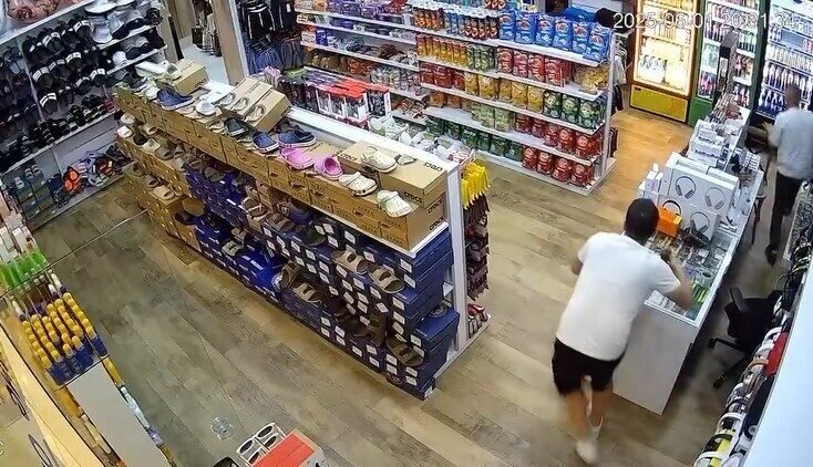 Antalya’nın Alanya ilçesinde dün akşam saatlerinde meydana gelen 4 büyüklüğünde