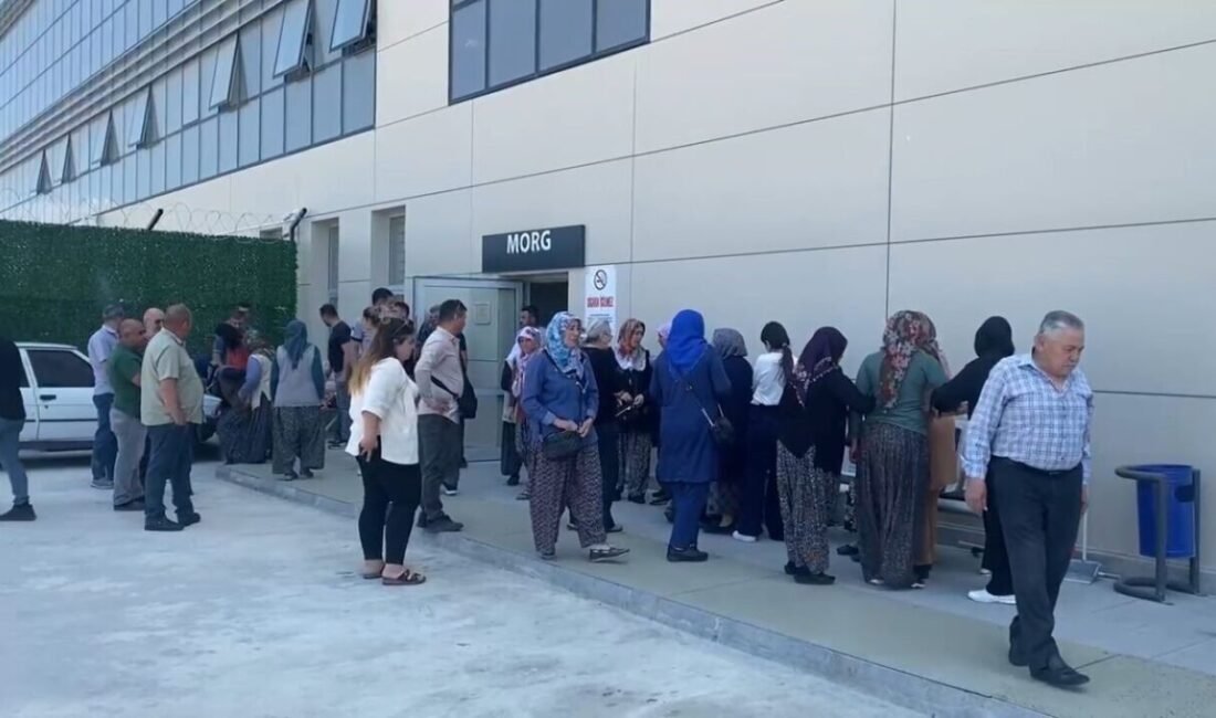 Burdur’da evine gittikleri kadınla kapı önünde yaşadığı tartışma sonrası kadını