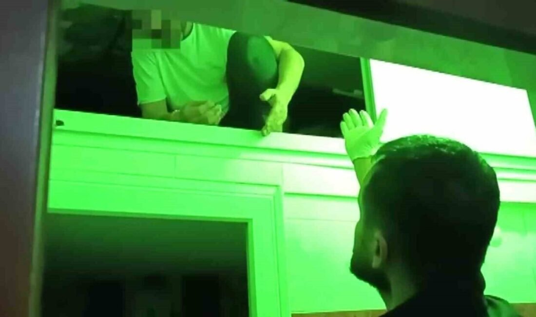 Adana’da uyuşturucu madde ticareti suçundan kesinleşmiş hapis cezası bulunanlara yönelik