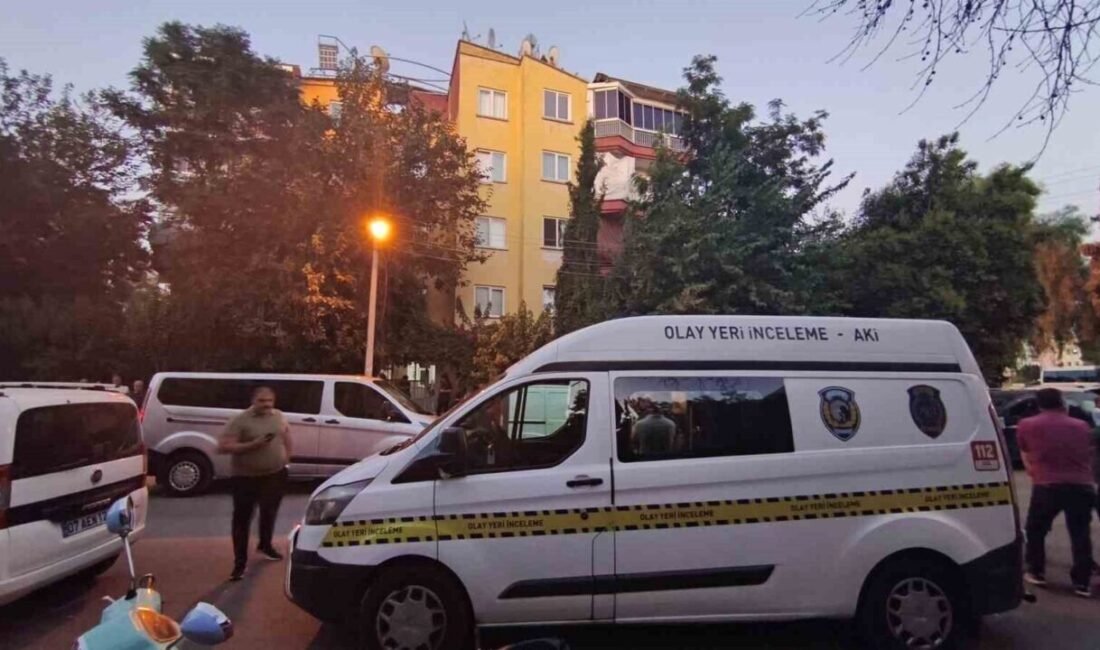 Antalya’da özel güvenlik görevlisi mesai bitimi eve dönen eşi tarafından
