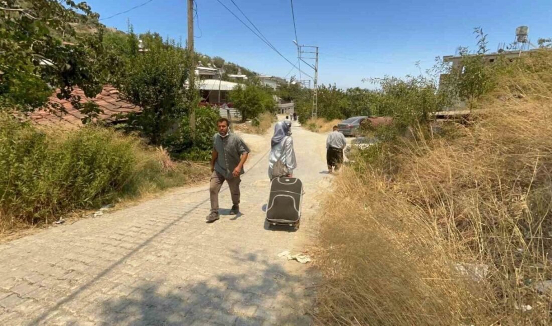 Hatay’da çıkan orman yangınına havadan ve karadan müdahale devam ediyor.