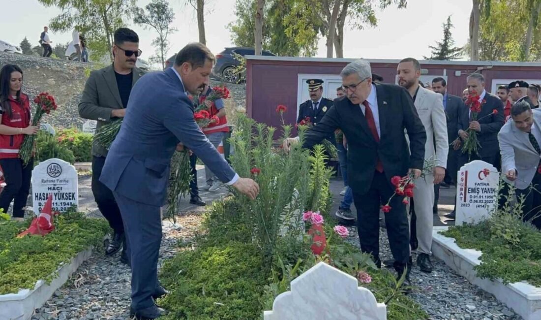 Hatay’ın merkez Antakya ilçesinde Kurban Bayramı arefesinde depremde hayatını kaybedenlerin