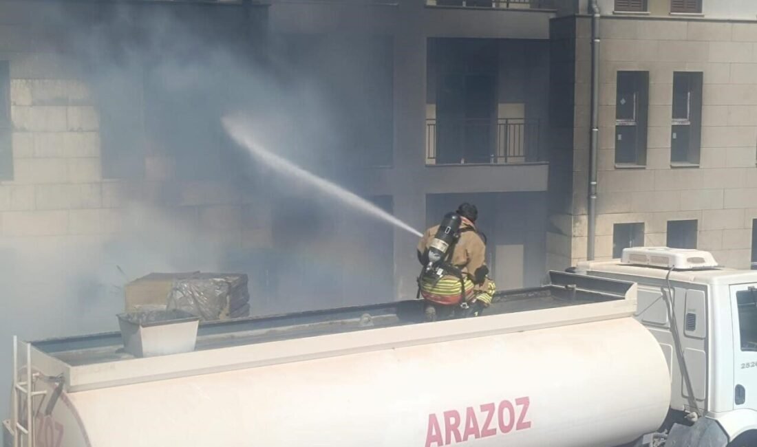 Hatay’da şantiyede çıkan yangın, itfaiye ekiplerinin müdahalesiyle söndürüldü. Edinilen bilgiye