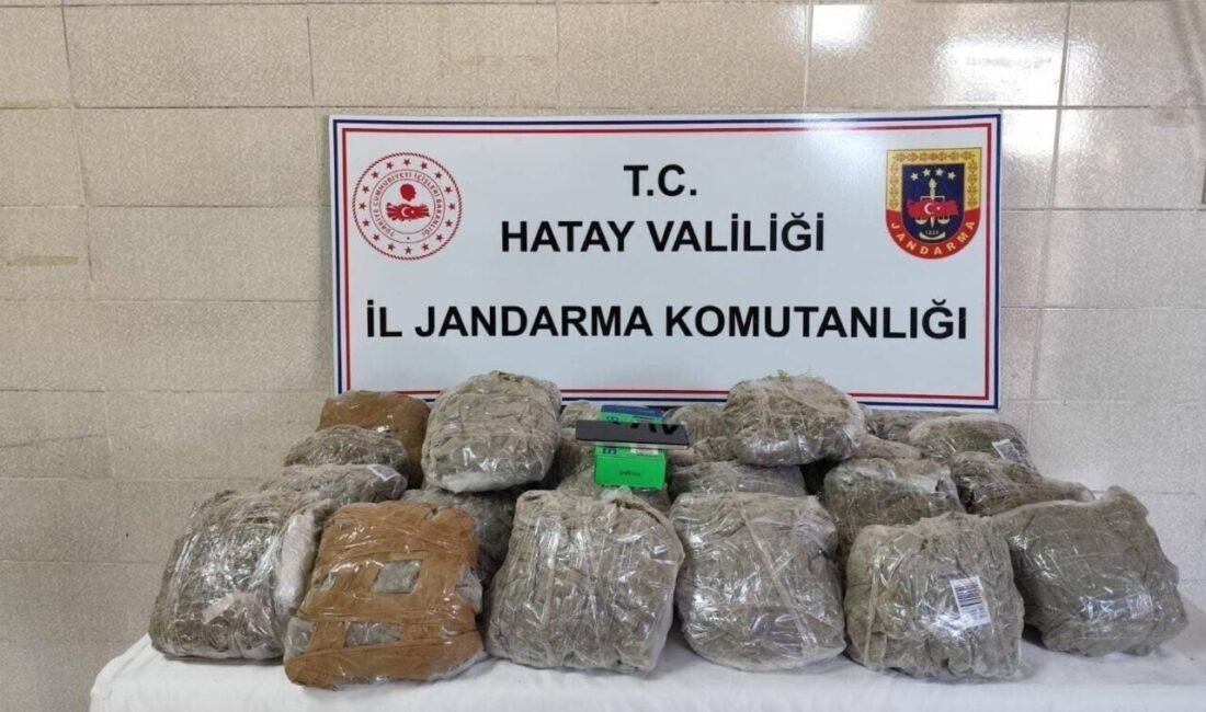 Hatay’da İl Jandarma Komutanlığı ekiplerince uyuşturucu madde ve kaçakçılık ile