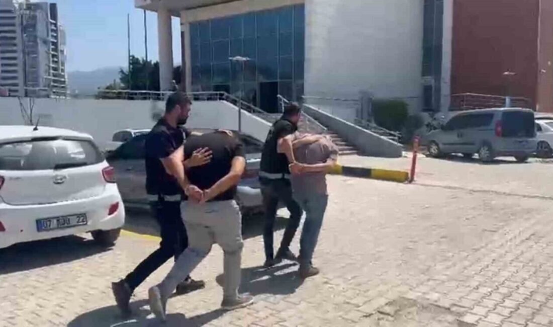 Hatay’ın İskenderun ilçesinde aranan şahısların yakalanmasına yönelik yapılan çalışmada çeşitli