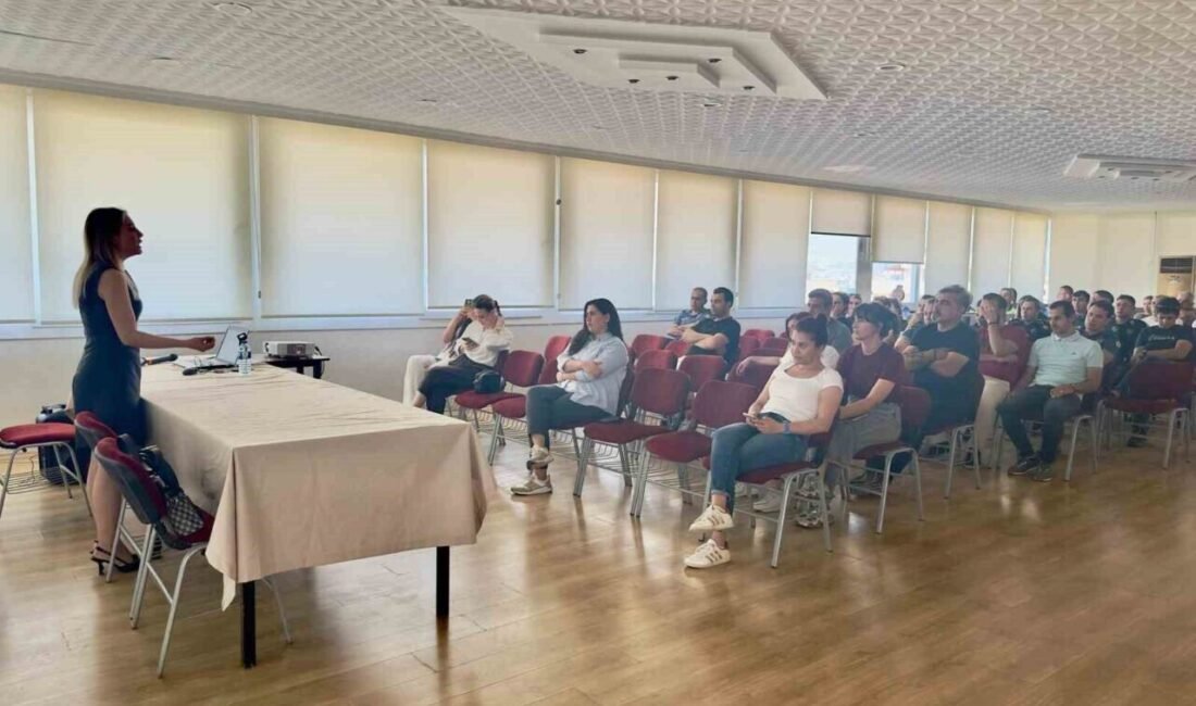 Hatay’ın İskenderun ilçesinde sınav çağında çocuğu olan emniyet personeline “Sınav