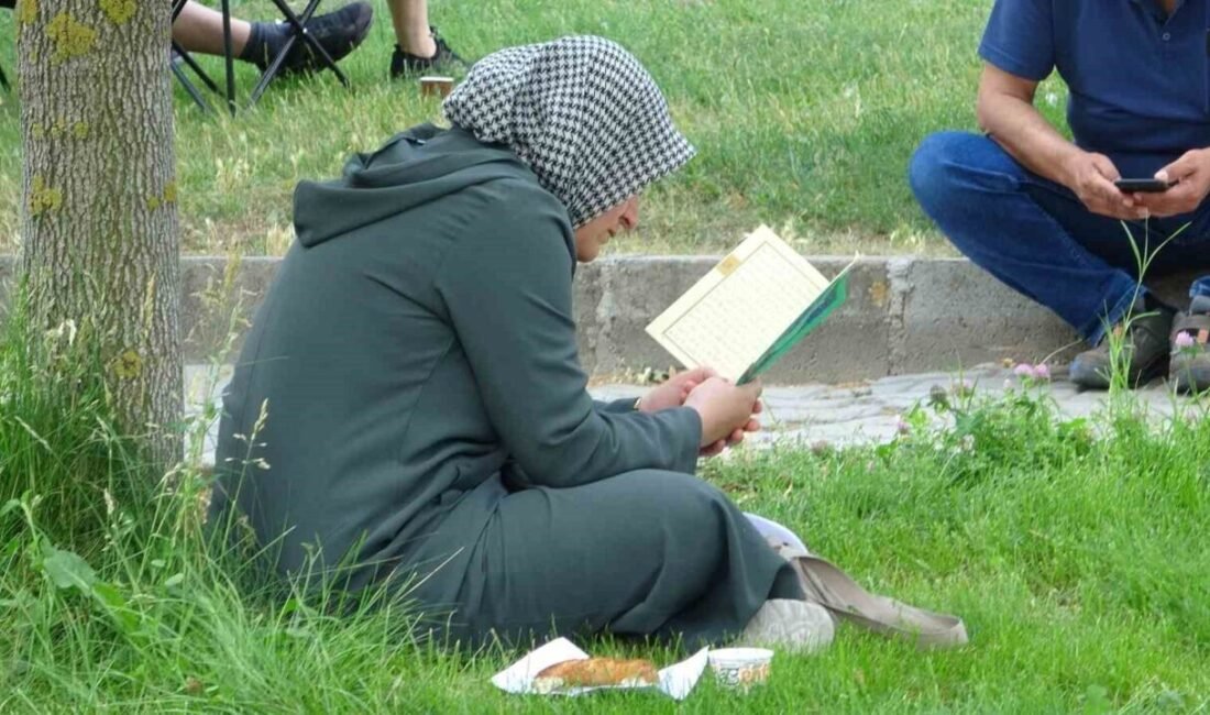 Isparta’da YKS’nin ilk oturumu Temel Yeterlilik Testi (TYT) için sabah