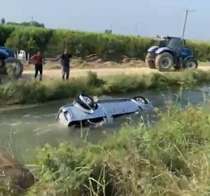 Adana’da pikabın sulama kanalına devrilmesi sonucu hayatını kaybeden baba ve