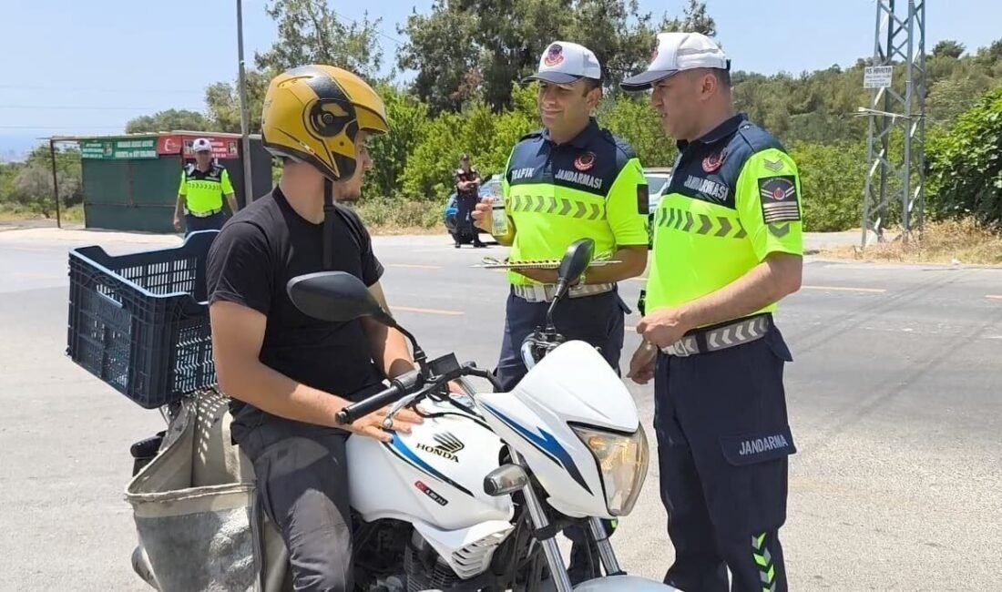 Mersin’de jandarma ekipleri kazaların en aza indirilmesi için dronlu uygulama