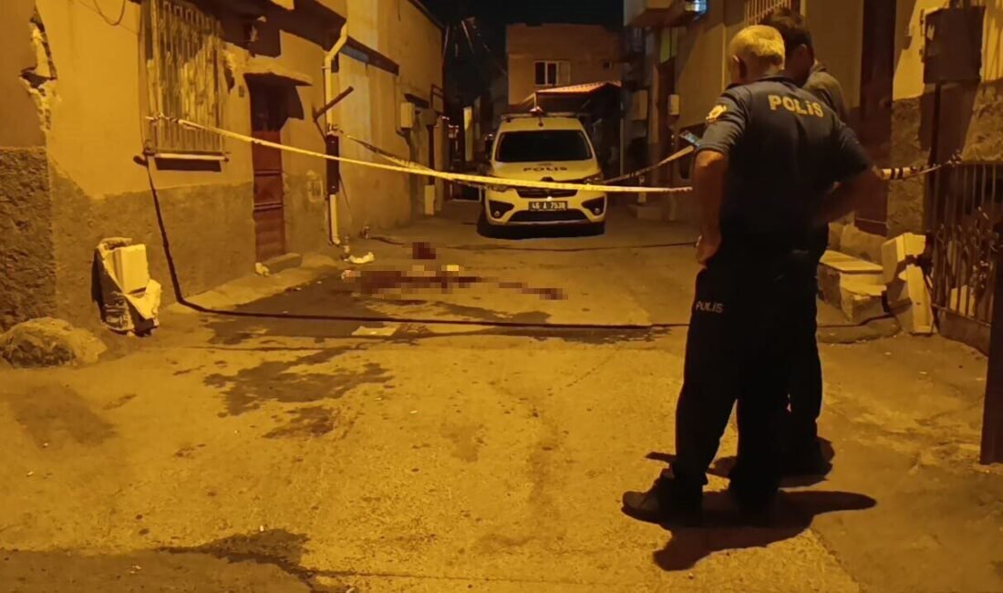 Kahramanmaraş’ta meydana gelen bıçaklı kavgada bir kişi ağır yaralandı. Edinilen