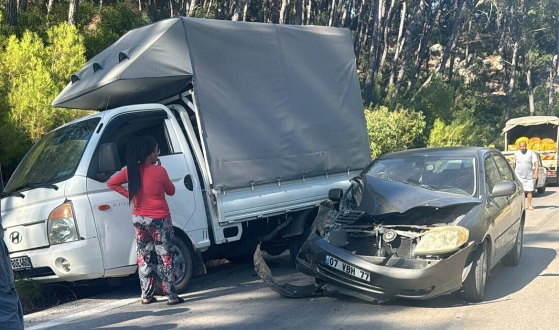 Antalya’nın Kumluca ilçesi Mavikent Mahallesi’nde meydana gelen trafik kazasında bir