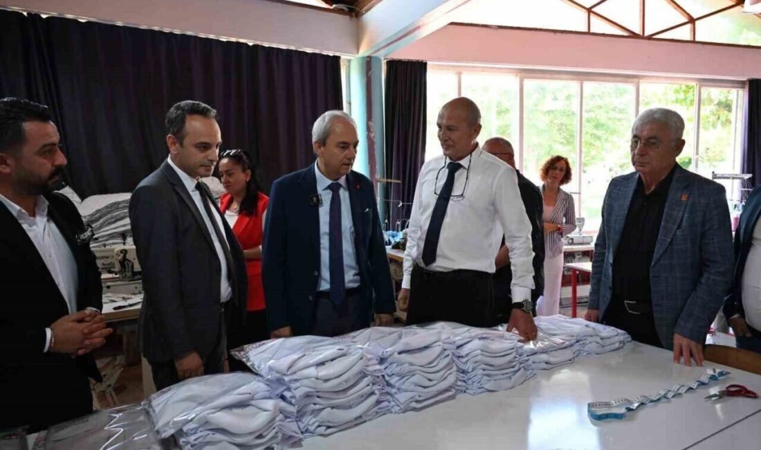 Kepez Belediye Başkanı Mesut Kocagöz, Kepez Belediyesi Meslek Edindirme Kursu