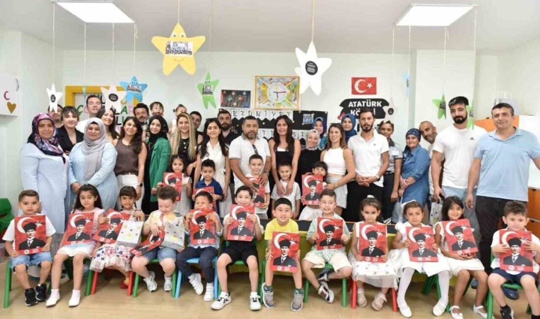 Kepez Belediyesi’nin Nasreddin Hoca Kreş ve Gündüz Bakımevleri’nde eğitim alan