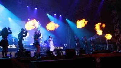 Adana’nın Kozan ilçesinin düşman işgalinden kurtuluşunun 105’inci yıl dönümünde gençler