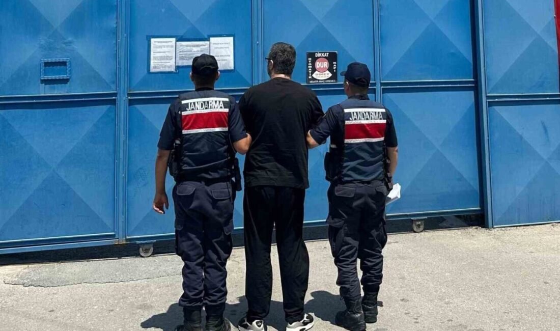 Mersin’de jandarma ekiplerinin yaptığı çalışmada 10 yıl hapis cezası bulunan