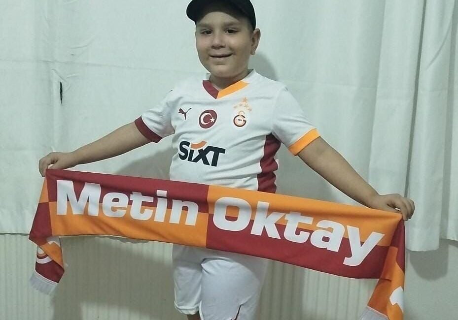 En büyük hayali, Galatasaray’ın şampiyonluğunu kutlarken sarı-kırmızılı formayı giymek olan