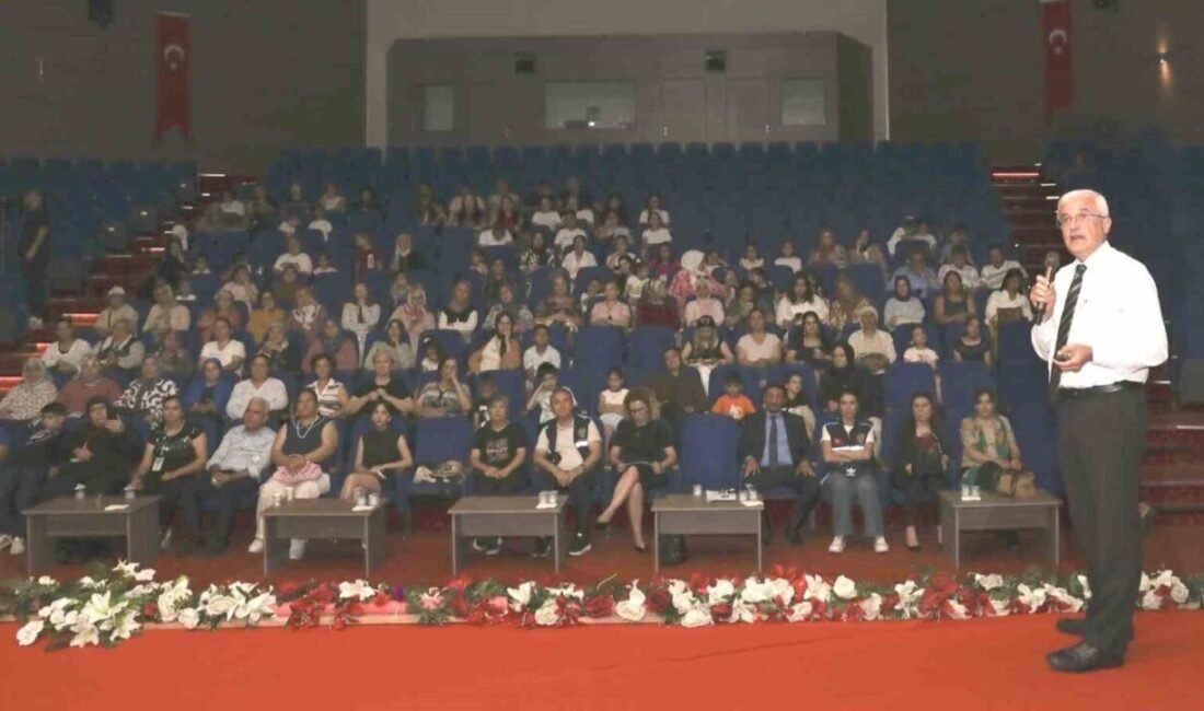 Mersin Büyükşehir Belediyesi tarafından, ’Dünya Çocuk İşçiliğiyle Mücadele Günü’ kapsamında