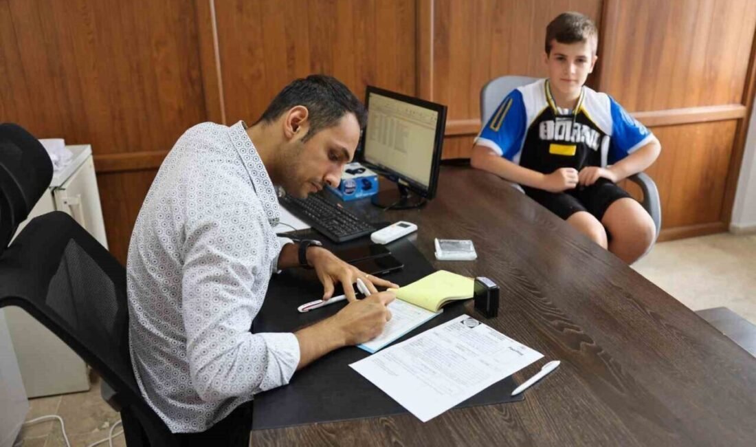 Mersin’in merkez ilçe Akdeniz Belediyesi, yaz mevsimini hem eğlenceli hem