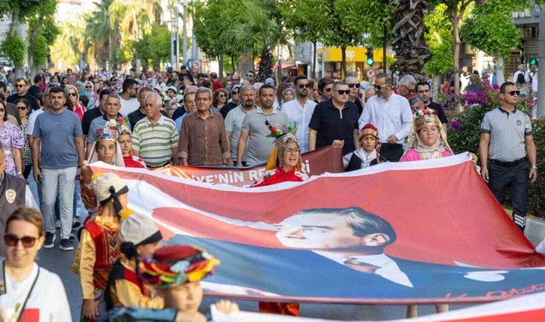 Türkiye Halk Oyunları Federasyonu ile Manavgat Belediyesi iş birliğinde düzenlenen