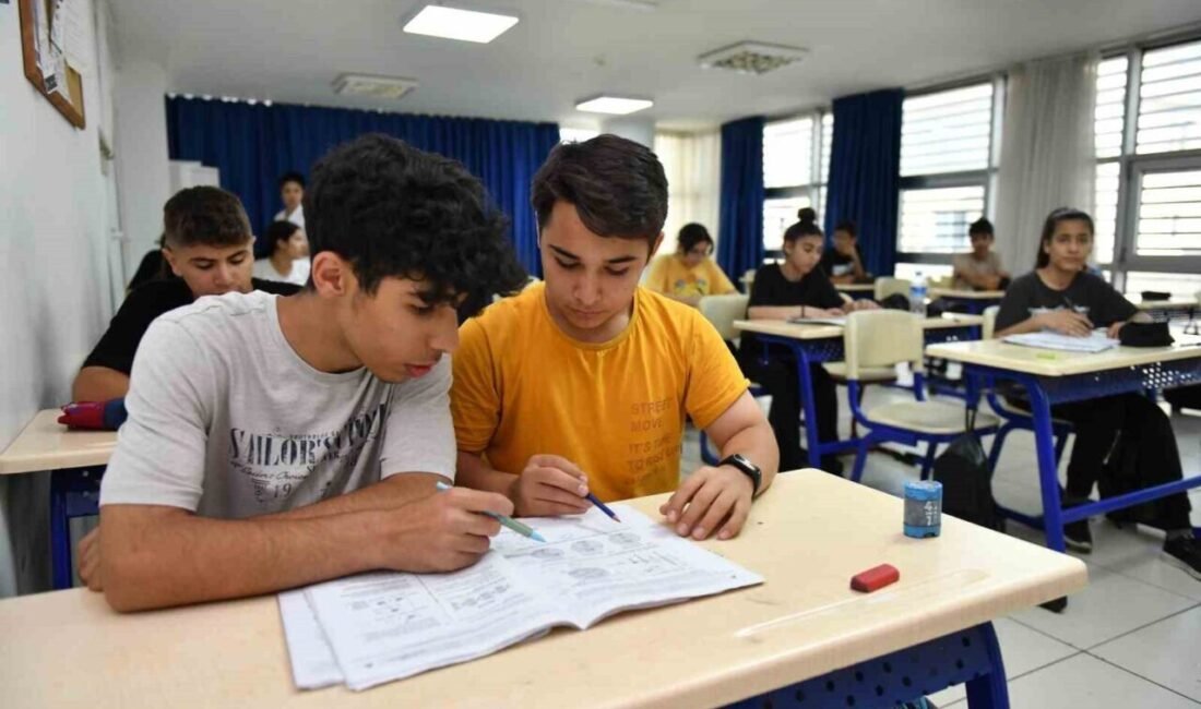 Antalya Muratpaşa Belediyesi’nin Destek Eğitim Merkezlerinde eğitim gören 140 öğrenci,