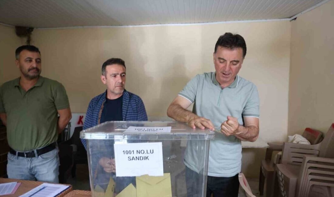 Adana’nın Kozan ilçesi Kemer Mahallesi’nde yapılan muhtarlık seçimlerinde Zeynep Yılmaz,