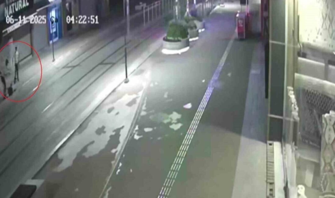 Antalya’da önceki gün gece saatlerinde yaşanan olayda cadde üzerinde bulunan