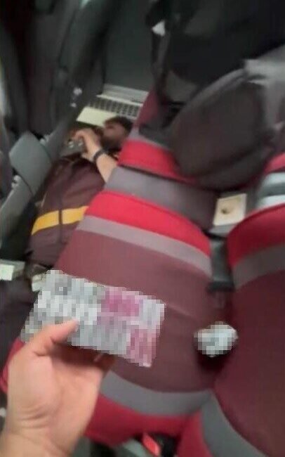 Osmaniye’de durdurulan yolcu otobüsünde yapılan aramada kaçak elektronik sigara ve