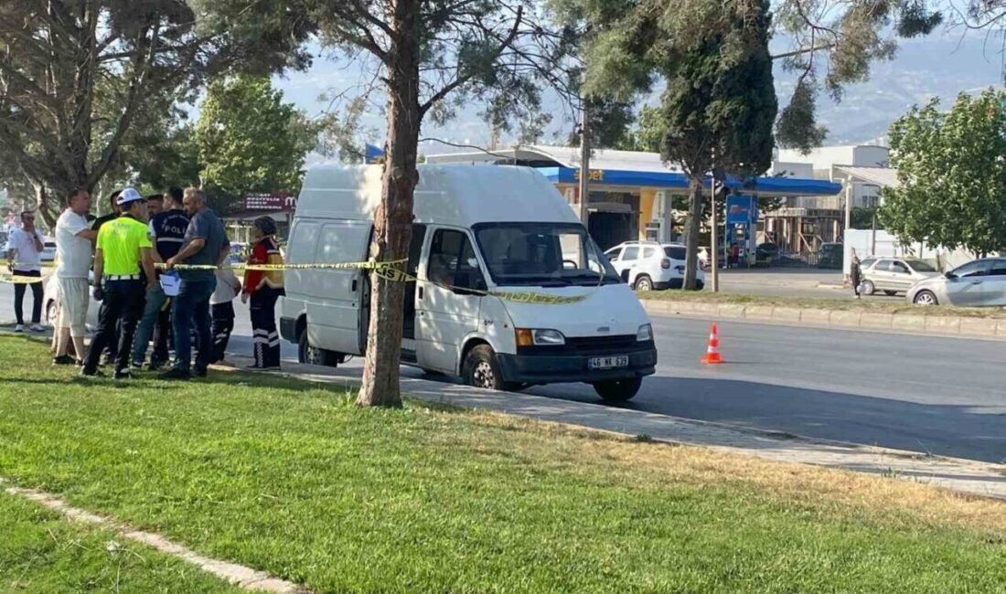 Kahramanmaraş’ta yol kenarında 2 gündür park halinde duran ve şüphe
