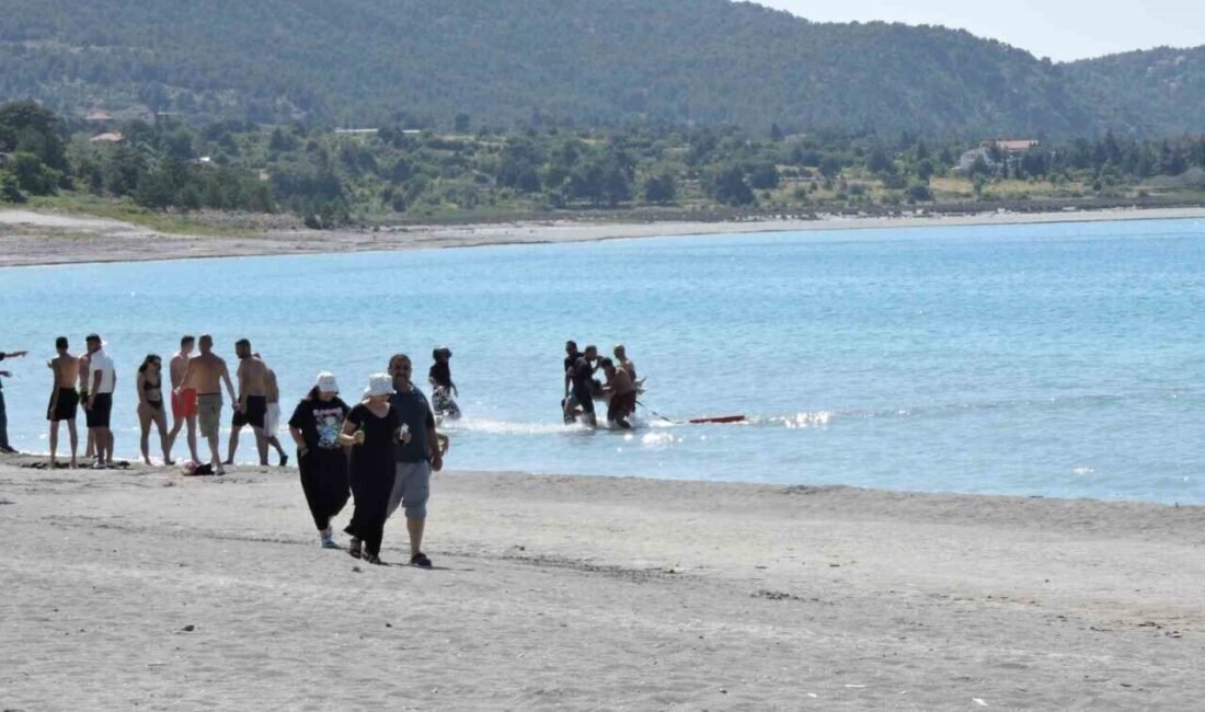 Burdur’un Yeşilova ilçesindeki Salda Gölü’nde boğulma tehlikesi geçiren 17 yaşındaki