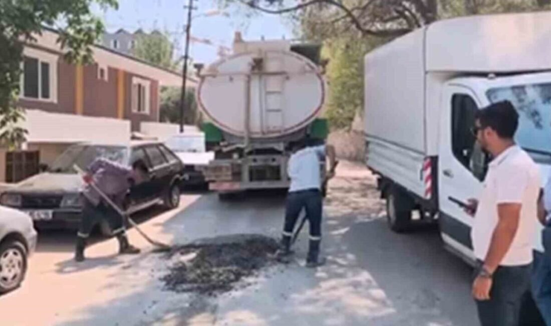 Hatay’ın Kırıkhan ilçesinde seyir halinde olan beton mikseri, yol ortasına