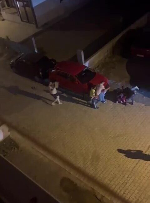 Hatay’da binada yapılan tadilat nedeniyle başlayan sözlü kavga meydan savaşına