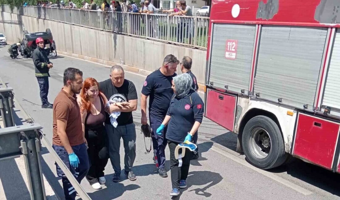 Antalya’da alt geçit çıkışında sürücüsünün direksiyon hakimiyetini kaybeden araç takla
