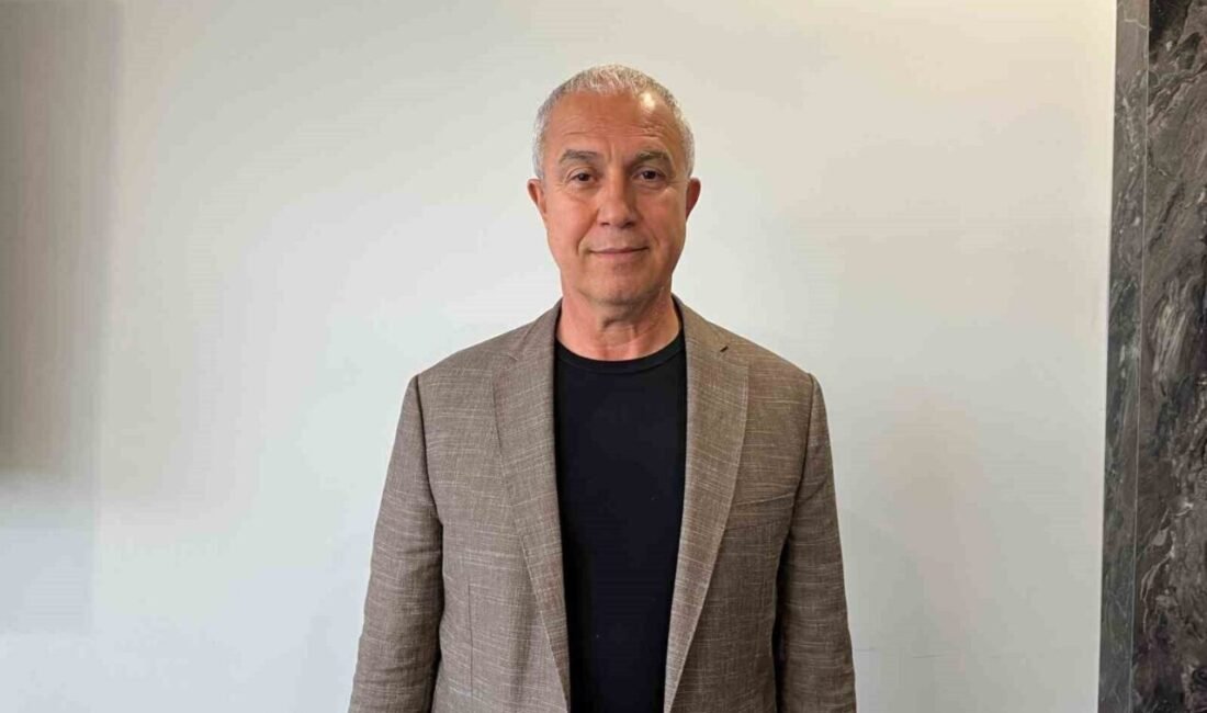 Antalya’nın Alanya ilçesinde çıkan yangın sebebiyle 622 turistin tahliye edildiği