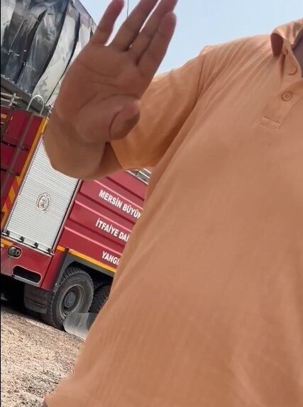 Mersin’de bir depoda çıkan ve saatlerce süren mücadele sonrası söndürülen