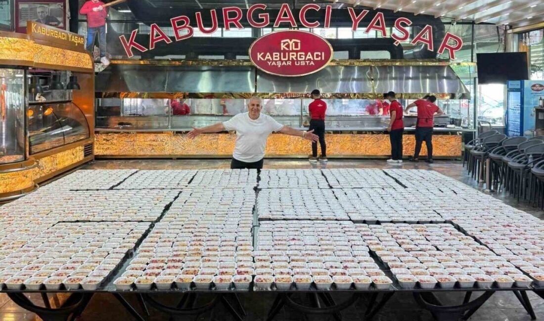 Adanalı kebapçı Yaşar Aydın, Muharrem ayı dolayısıyla bu yıl da