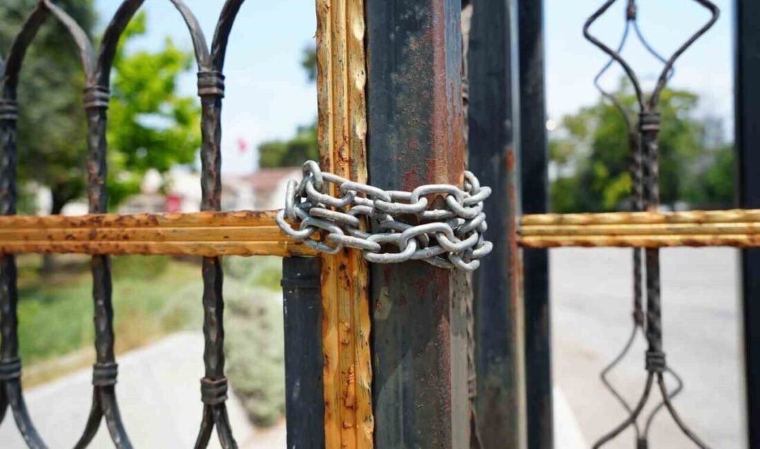 Antalya’da deprem riski taşıdığı belirlenen mevcut Antalya Arkeoloji Müzesi binası