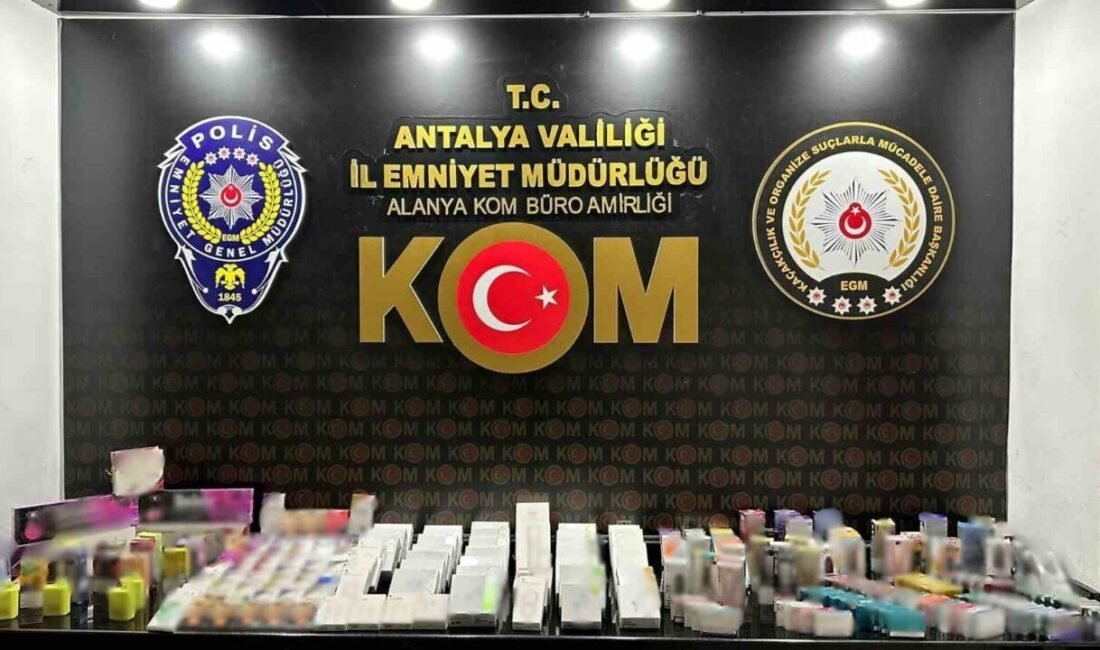 Antalya’da son bir haftada rüşvet ve kaçakçılıkla ilgili yürütülen operasyonlarda