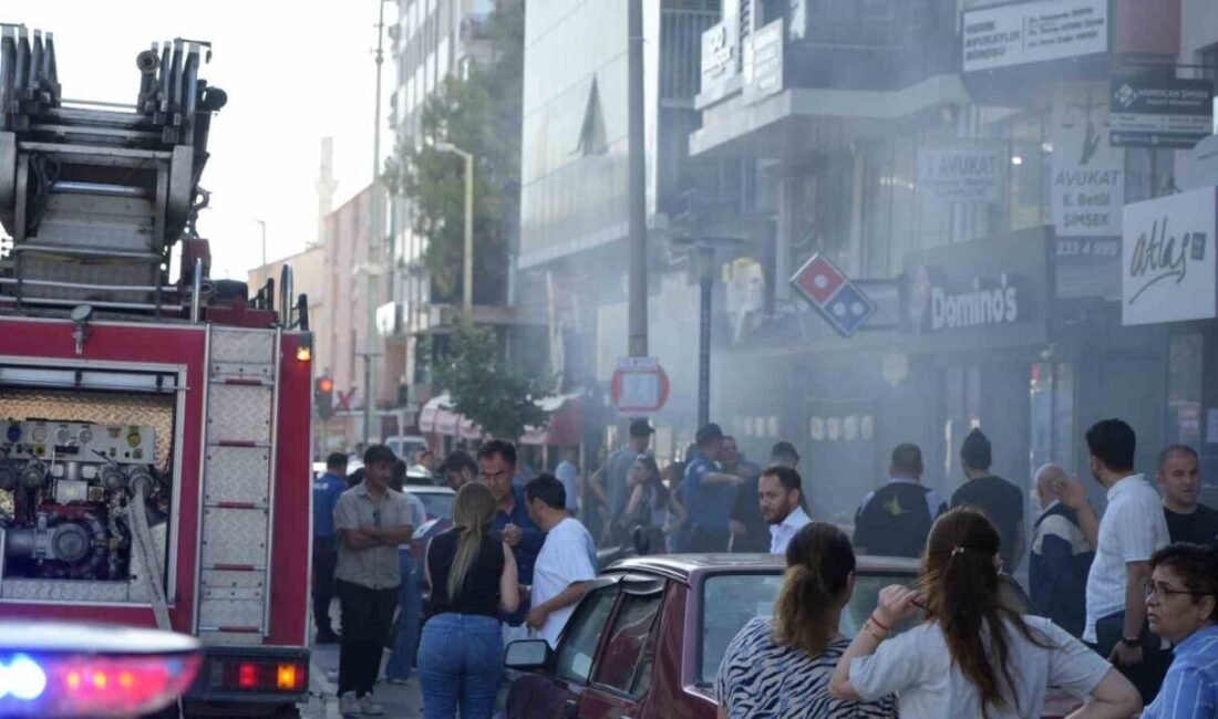 Burdur’da bir apartmanın boşluğunda bulunan çöplerin tutuşması sonucu çıkan yangının