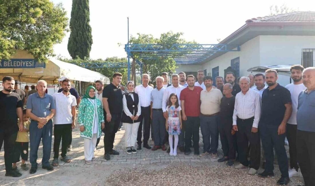 Antakya Belediye Başkanı İbrahim Naci Yapar, birlikte ‘95 Mahalle Bir