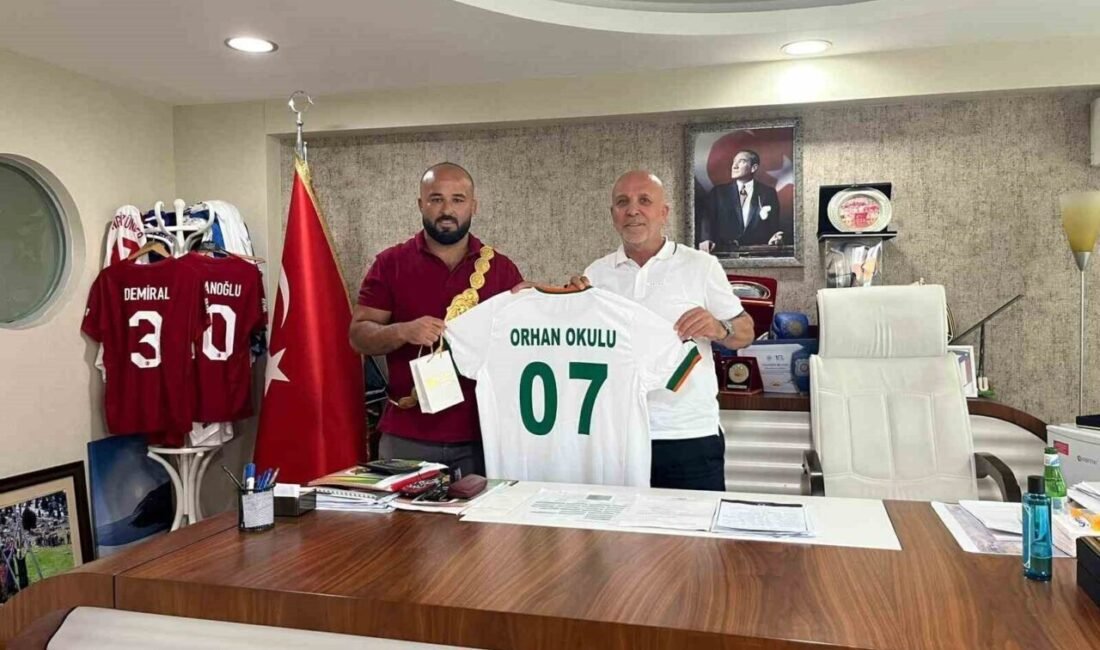 Edirne’de bu yıl 664’üncüsü düzenlenen Tarihi Kırkpınar Yağlı Güreşleri’nde başpehlivan