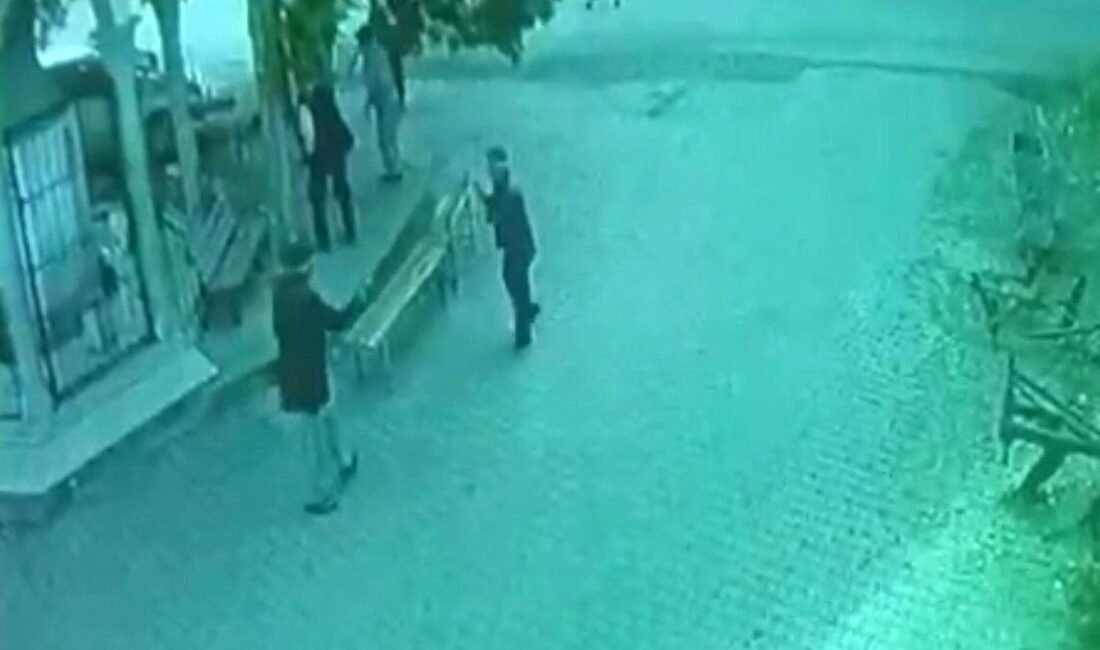 Isparta’nın Gelendost ilçesinde henüz bilinmeyen bir sebeple çıkan tartışmada 93