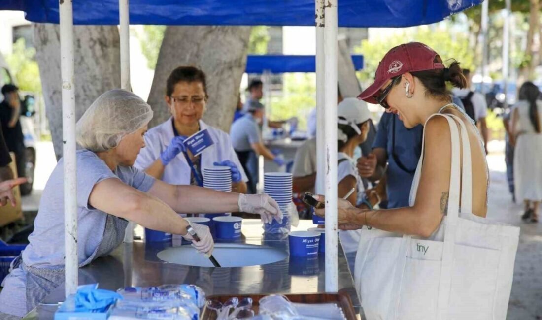 Antalya Büyükşehir Belediyesi; birlik, beraberlik ve paylaşmanın en güzel simgelerinden