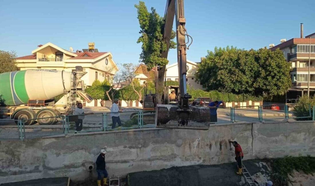 Mersin’in Tarsus ilçesinde Devlet Su İşleri Genel Müdürlüğü’nün (DSİ) yüklenici