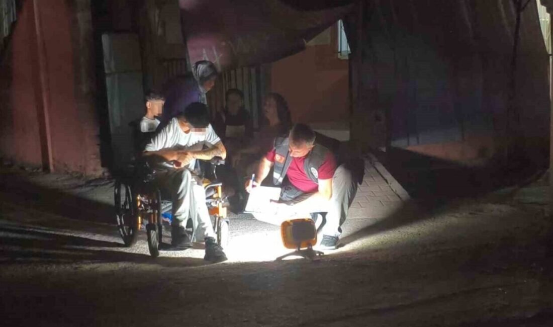 Antalya’da bir kişi alacaklı olduğunu iddia ettiği engelli gençle çıkan