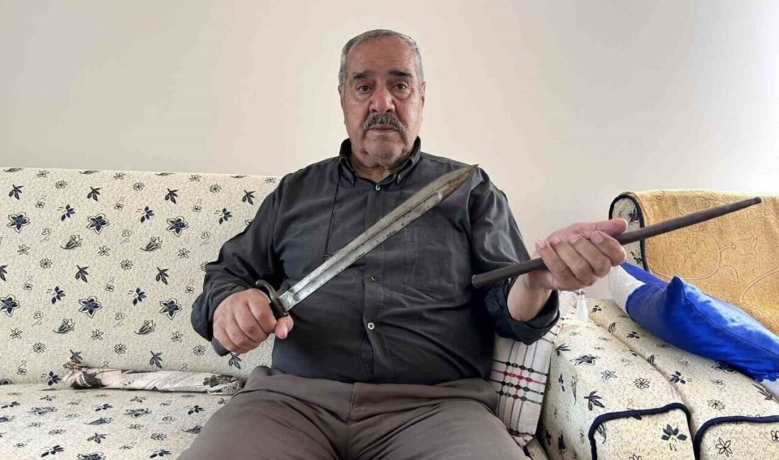 Hatay’da yaşayan Hurşit Yıldız, dedesinin savaşta hayatta kalmak için kullandığı